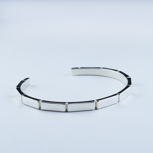 2024.03.05-Bamboo bangle is made from sterling silver